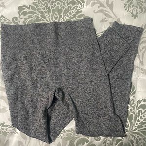 Gray ribbed leggings high waisted